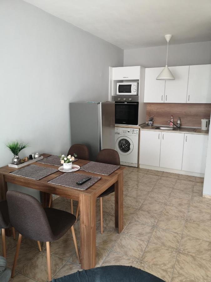 Apartment Happy Home Varna Eksteriør billede